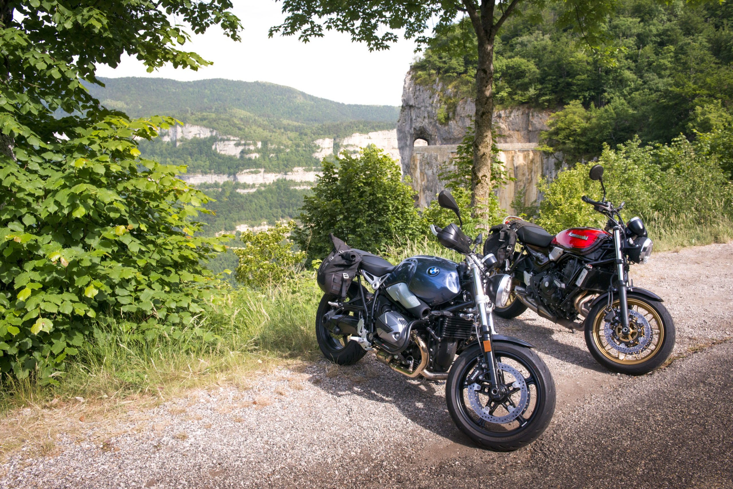 Combe-Laval, étape incontournable lors de nos voyages moto dans le Vercors (Drôme)