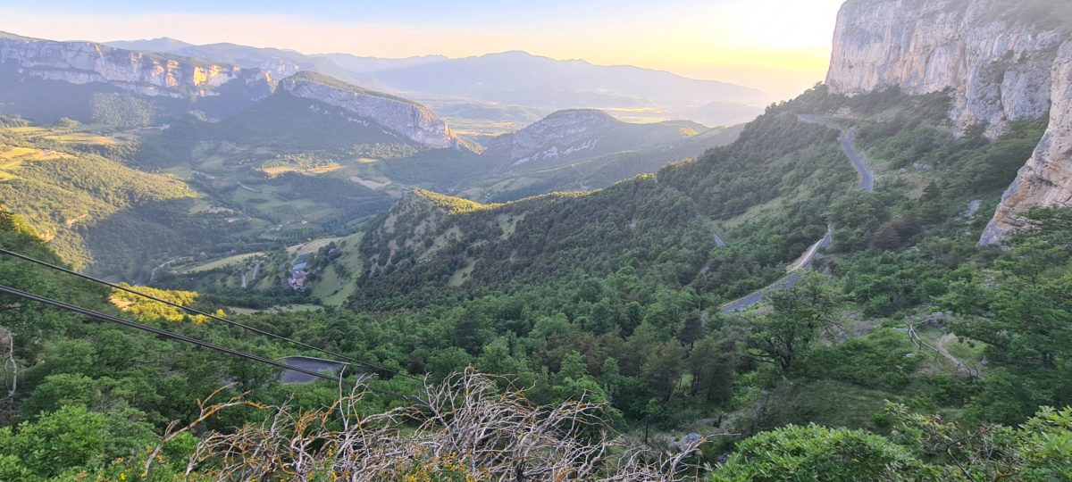 L'un des nombreux cols, lors de nos voyages moto dans le Vercors (Drôme)